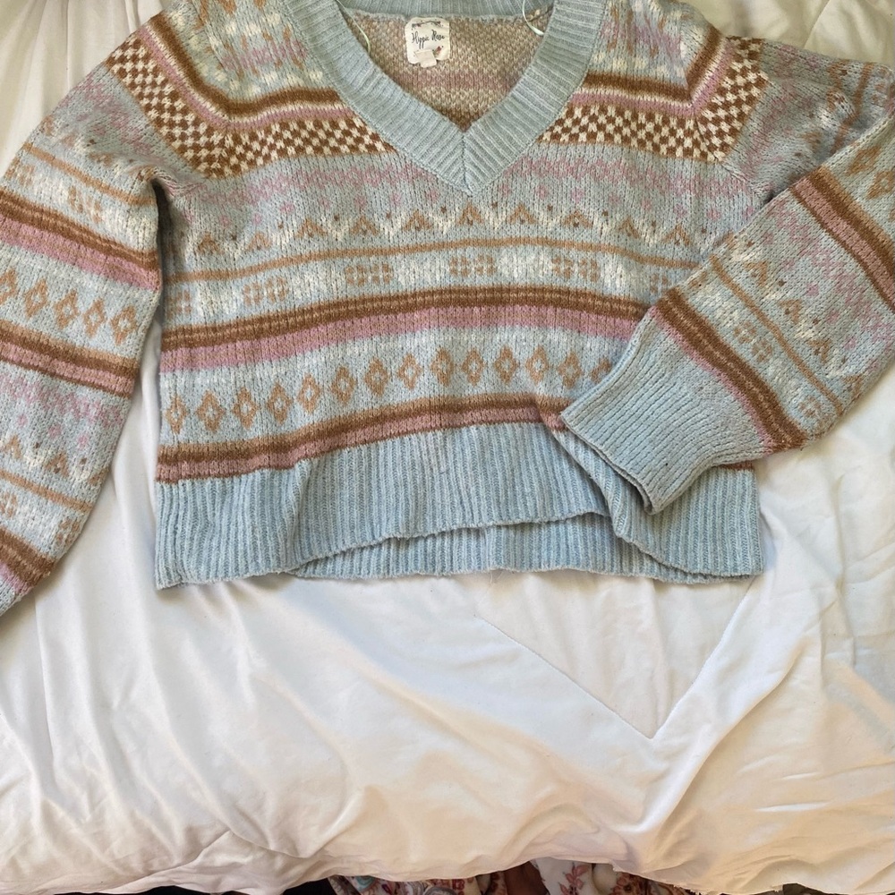 JCPenney V-Neck Sweater Blue Pink
